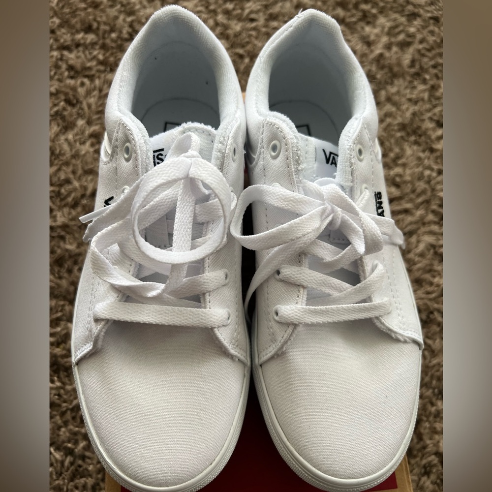 White Vans Seldan Platform shoes girls size 3y and 4y - Picture 5 of 8
